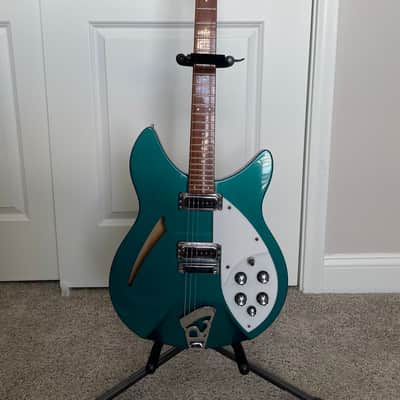Rickenbacker 330 (1990 - 2011) | Reverb Canada