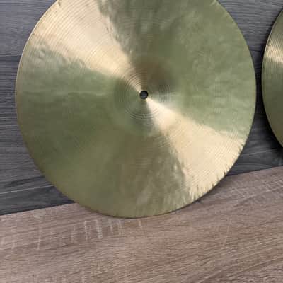 Meinl Cymbals Byzance Traditional Medium Hi-hat Cymbals - 14 inch #3185 image 14