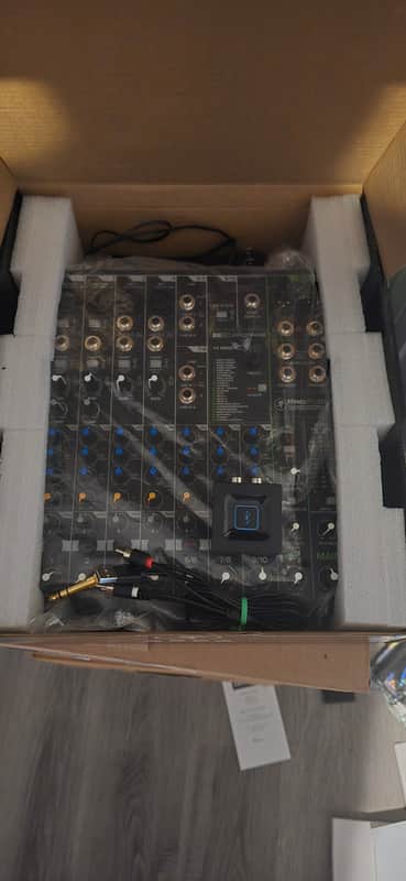 Mackie ProFX10v3 10-Channel Effects Mixer 2020 - Present - Dark Gray