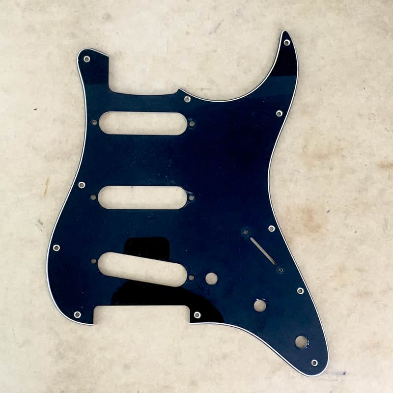 Vintage Fender 1970s Reissue Relic 3-Ply Aged Black Right Strat Fender Pickguard image 1