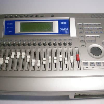 Korg D1600 Digital Recording Studio with Hard Drive & CD Burner