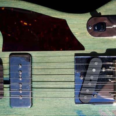 Secret Handshake LR&R 2019 Green image 3