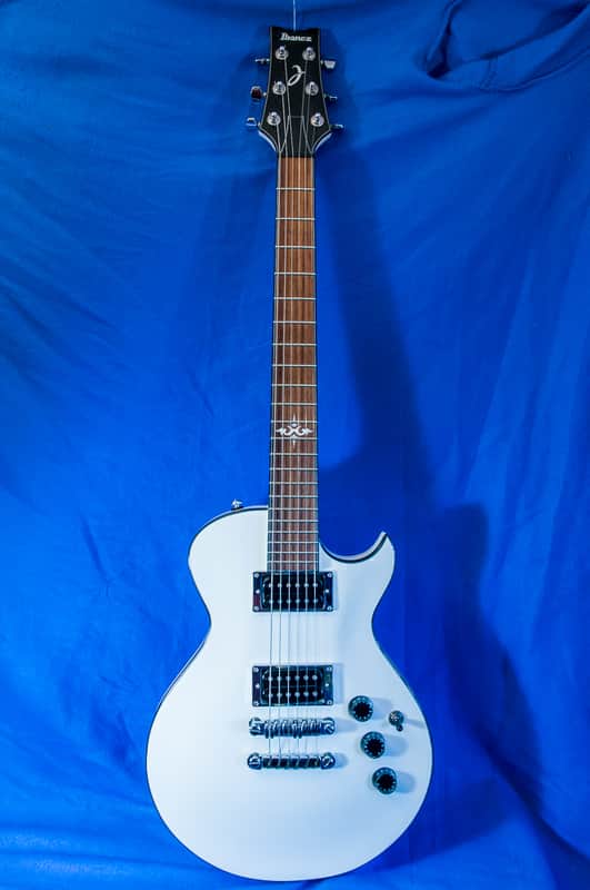 Ibanez  Art 100  White image 1