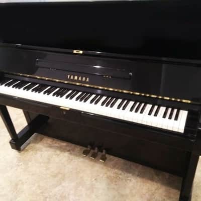 Yamaha U1 48'' Upright Piano under wrrty! image 1