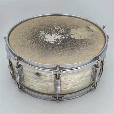 Used Vintage Ludwig Mahogany 3ply Snare Drum White Marine Pearl - Good image 3