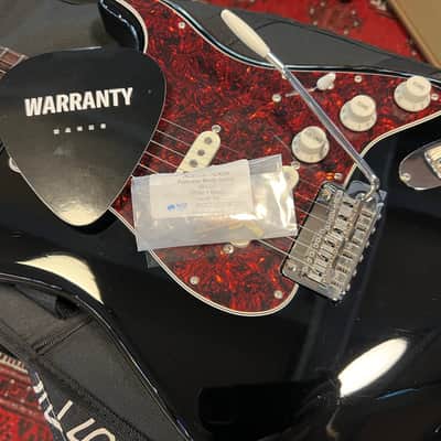 Fender MIJ Hybrid II Stratocaster with Rosewood Fretboard - Black image 12
