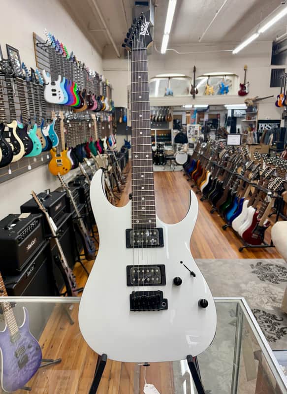 Ibanez GIO Series GRGA120 2016 - White image 1