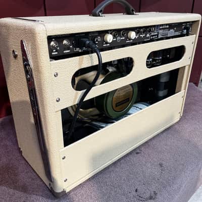 Used Fender Super Sonic 1x12 Guitar Combo Amp Blonde, 60w image 5