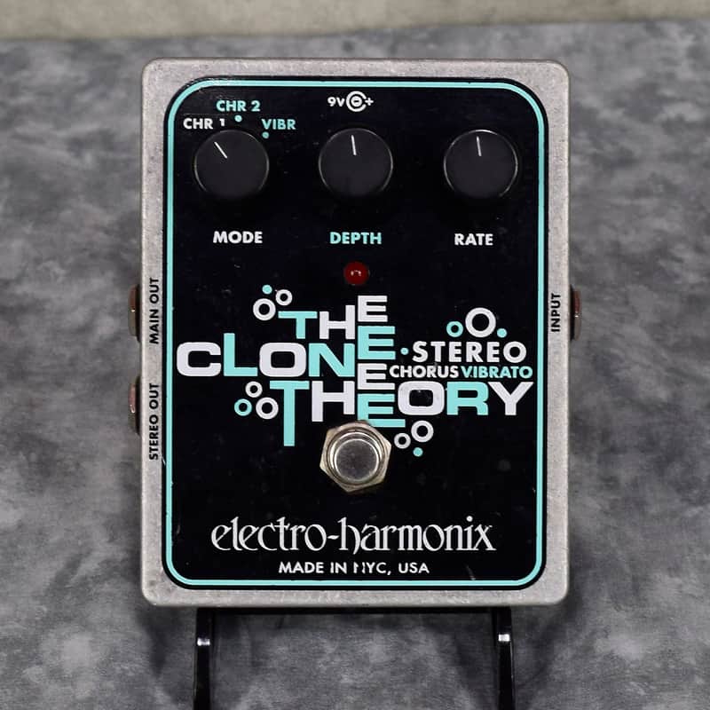 Electro-Harmonix Clone Theory Chorus/Vibrato | Reverb