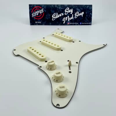 Silver Sky Se parchment pickguard, pickup covers, knobs & switch tip image 1