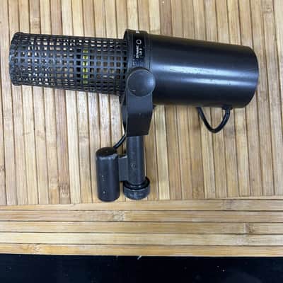 Shure SM7 Cardioid Dynamic Microphone 1980s - Black image 2
