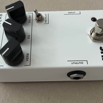 JHS 3 Series Reverb 2020 - Present - White image 3