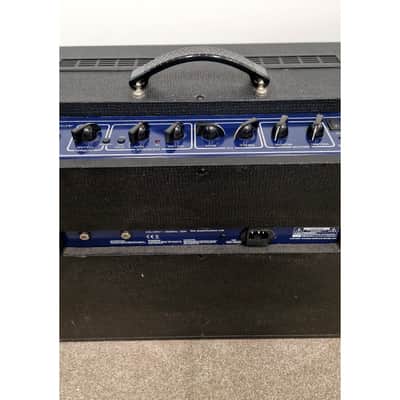 Vox AC15VR and Vox Footswitch - Good image 11