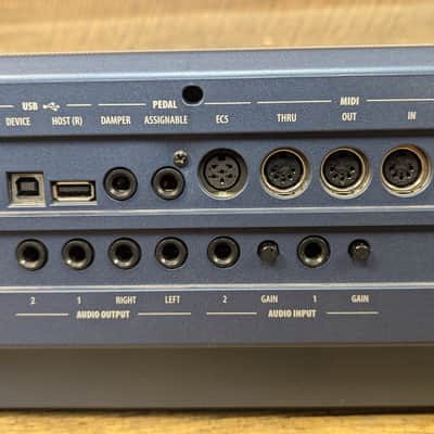 Korg Pa800 61 key professional arranger keyboard image 6