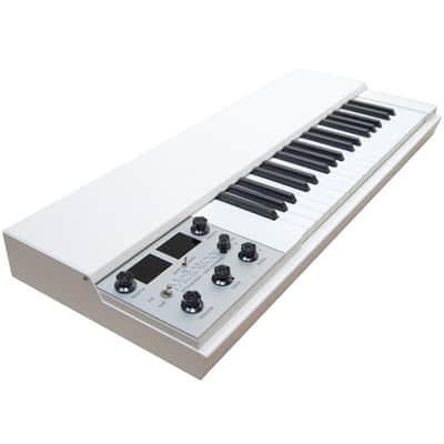 Mellotron M4000D Mini Keyboard with 100 Sounds - White * Open Box / Demo Deal * image 2