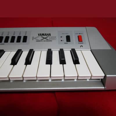 Yamaha KX5 KX-5 Keytar MIDI Controller shoulder keyboard TESTED w/case #23 image 16