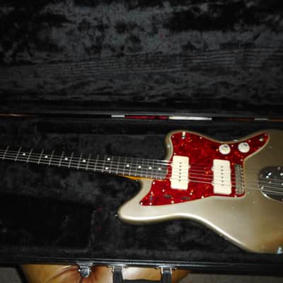 Scarecrow Guitars 1966 Jazzmaster Tribute 2024 - Shoreline Gold over Sonic blue Relic image 1