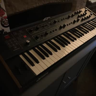 Sequential Circuits Prophet 600 (GliGl mod)