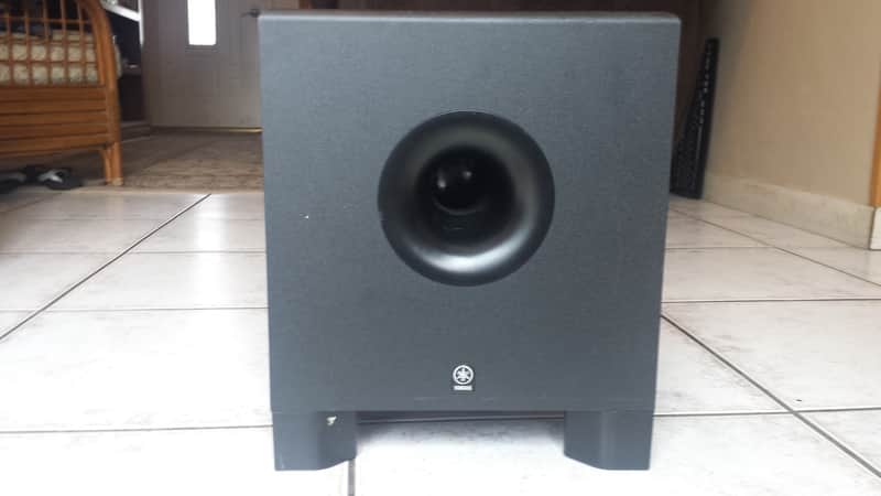 Yamaha HS10 image 1