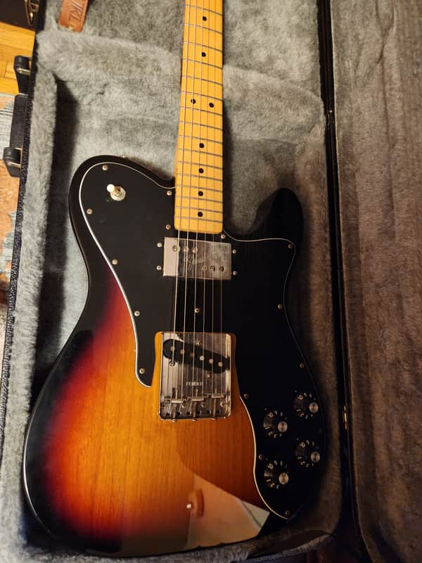 Fender Classic Series '72 Telecaster Custom with Maple Fretboard - 2011 - 3-Color Sunburst