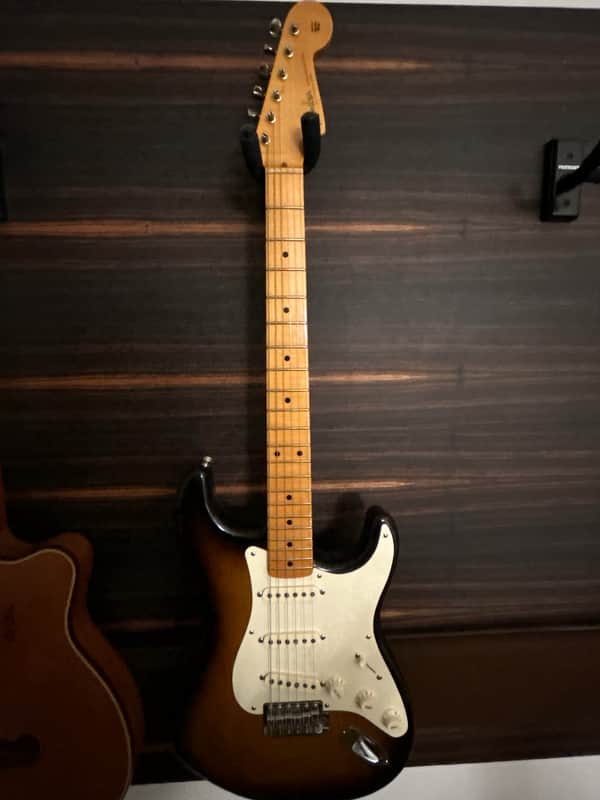 Fender Eric Johnson Signature '54 "Virginia" Stratocaster 2020 - Present - 2-Color Sunburst