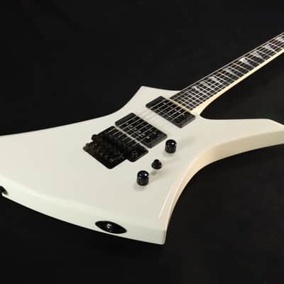 Jackson USA Select Kelly KE2 Ebony Fingerboard Snow White 567 image 3
