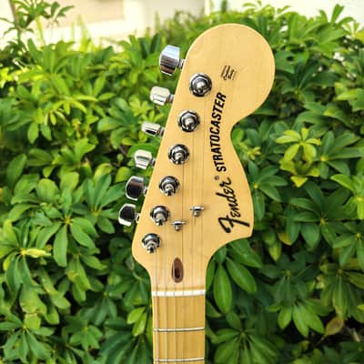 Fender American Special Strat Stratocaster 2-Tone Sunburst *UNPLAYED* 2011 image 3