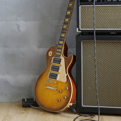 Gibson Les Paul Classic 3 Humbuckers image 3