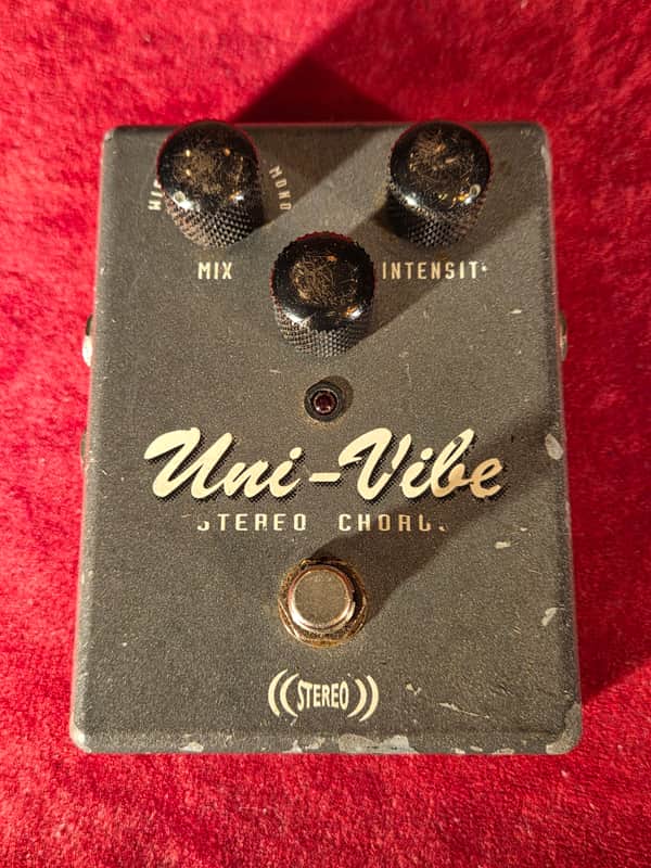 Dunlop UV1SC Uni-Vibe Stereo Chorus Hammered Metal image 1