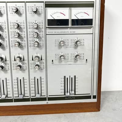 Alice stancoil AD62 1972.c mixer desk / console - Wood metal finish. Summing mixer image 6
