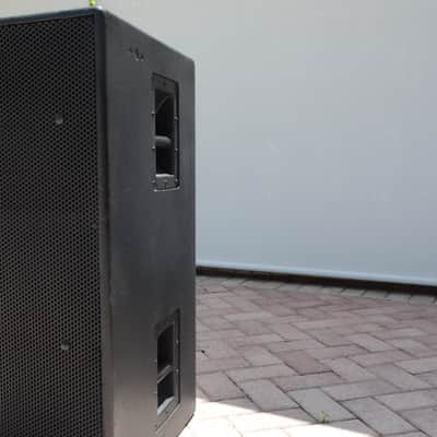 EAW KF650e 3 Way Full Range Professional Speakers Package ( 6 Cabinets ) image 2