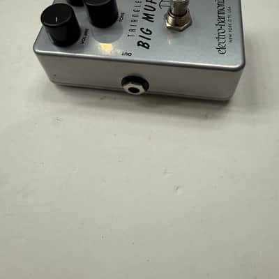 Electro Harmonix Triangle Big Muff Pi Fuzz Distortion EHX Guitar Effect Pedal image 3