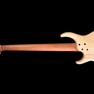MTD 535-24 - Figured Walnut image 3