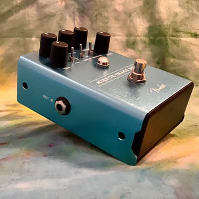 Fender Mirror Image Delay-Soundscapes, Slapback, Double tracking, Modulation. image 3