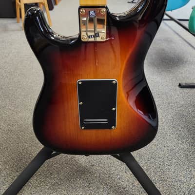 Mint Used 2023 Fender Stevie Ray Vaughan Stratocaster with Pau Ferro Fretboard - 3-Color Sunburst w/ Tweed Case image 11