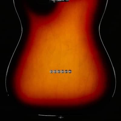 Fender American Vintage II 1963 Telecaster Rosewood Fingerboard 3-Color Sunburstrst (320) image 4