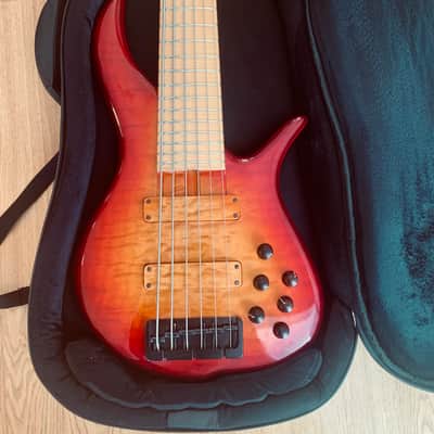 F Bass BN6 (12/09) - Auburn Burst image 2