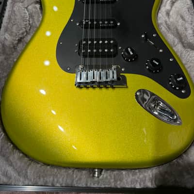 Fender American Ultra II Stratocaster HSS with Maple Fretboard - Solar Flare image 2