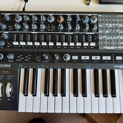 Arturia MiniBrute 2 25-Key Synthesizer 2018 - Present - Black