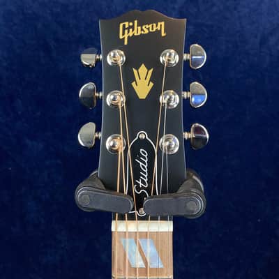 Gibson Hummingbird Studio Walnut Electro Acoustic in Natural image 3