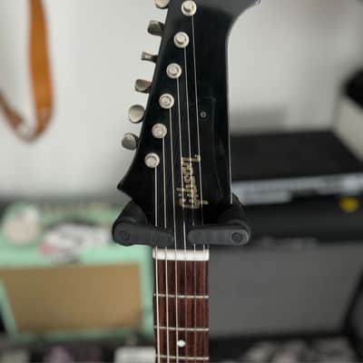 Gibson Custom Shop '65 Non-Reverse Firebird V Reissue with Maestro Vibrola 2021 - Present - Vintage Sunburst VOS image 3