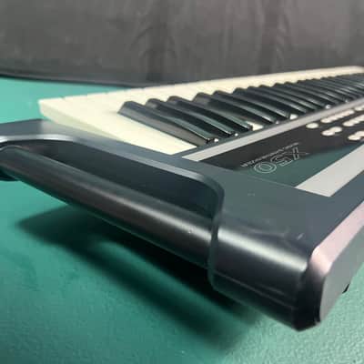 Korg X50 61-Key Music Synthesizer 2000s + bag image 3