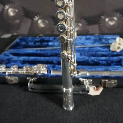Gemeinhardt M3S Solid Silver Flute – Elkhart, IN – Recently Serviced – w/ Case image 10