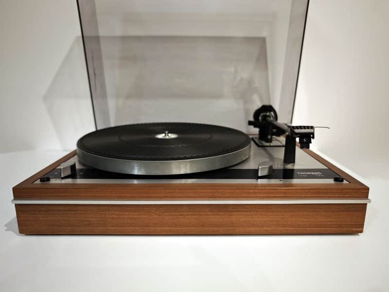 Thorens TD-145 Turntable / Shure Cartridge - New Belt image 1