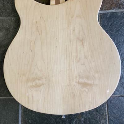 Rickenbacker 330/12 Mapleglo image 4