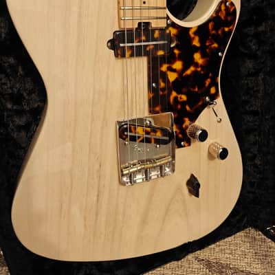 Asher T-Deluxe  2016 image 5