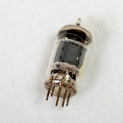 Rare Pair Amperex Bugle Boy ECC83 / 12AX7 Preamp Tubes – Tests Strong – Made in Holland image 11