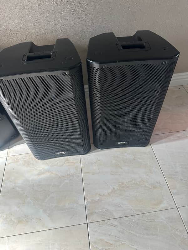 Immagine QSC K12 Powered PA speakers - 1