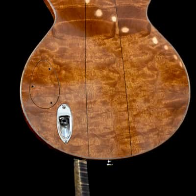 The Tree Quilted Mahogany Four Elements Electric image 24