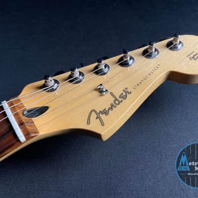 Fender Player Stratocaster - Anniversary 2-Color Sunburst (2024) image 5